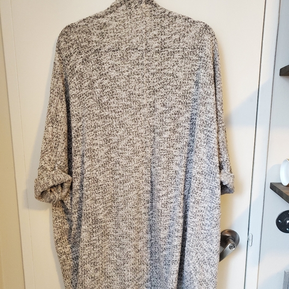 American Eagle Long Slouchy Cardigan - Picture 2 of 2
